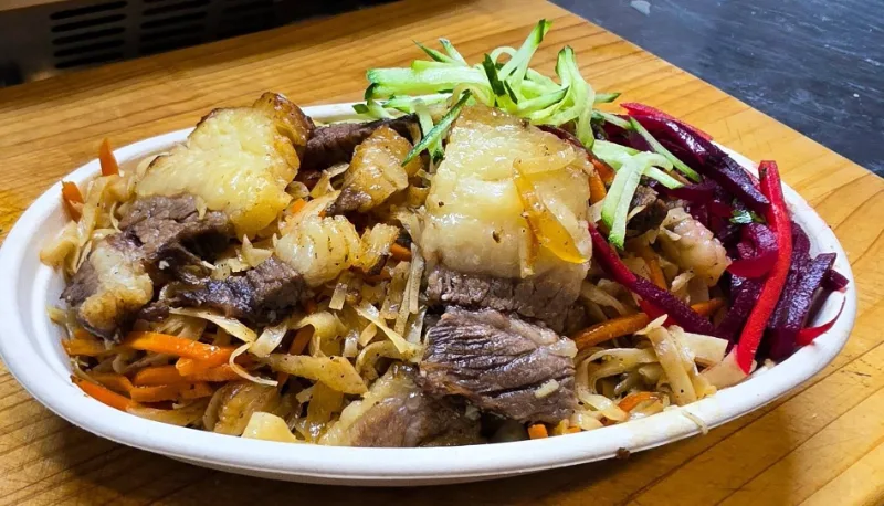 Tsuivan with brisket
